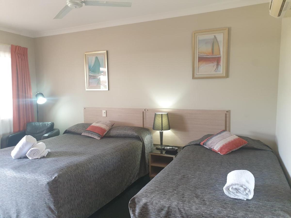 Cobar Central Motor Inn Dış mekan fotoğraf