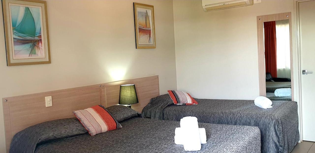 Cobar Central Motor Inn Dış mekan fotoğraf